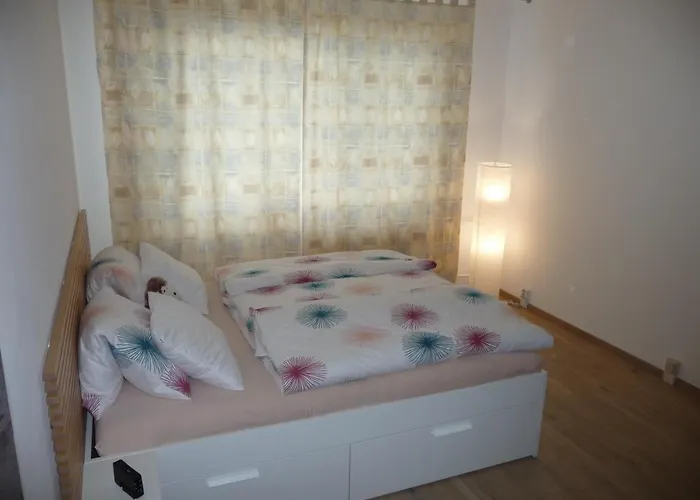 Appartement Q11 *